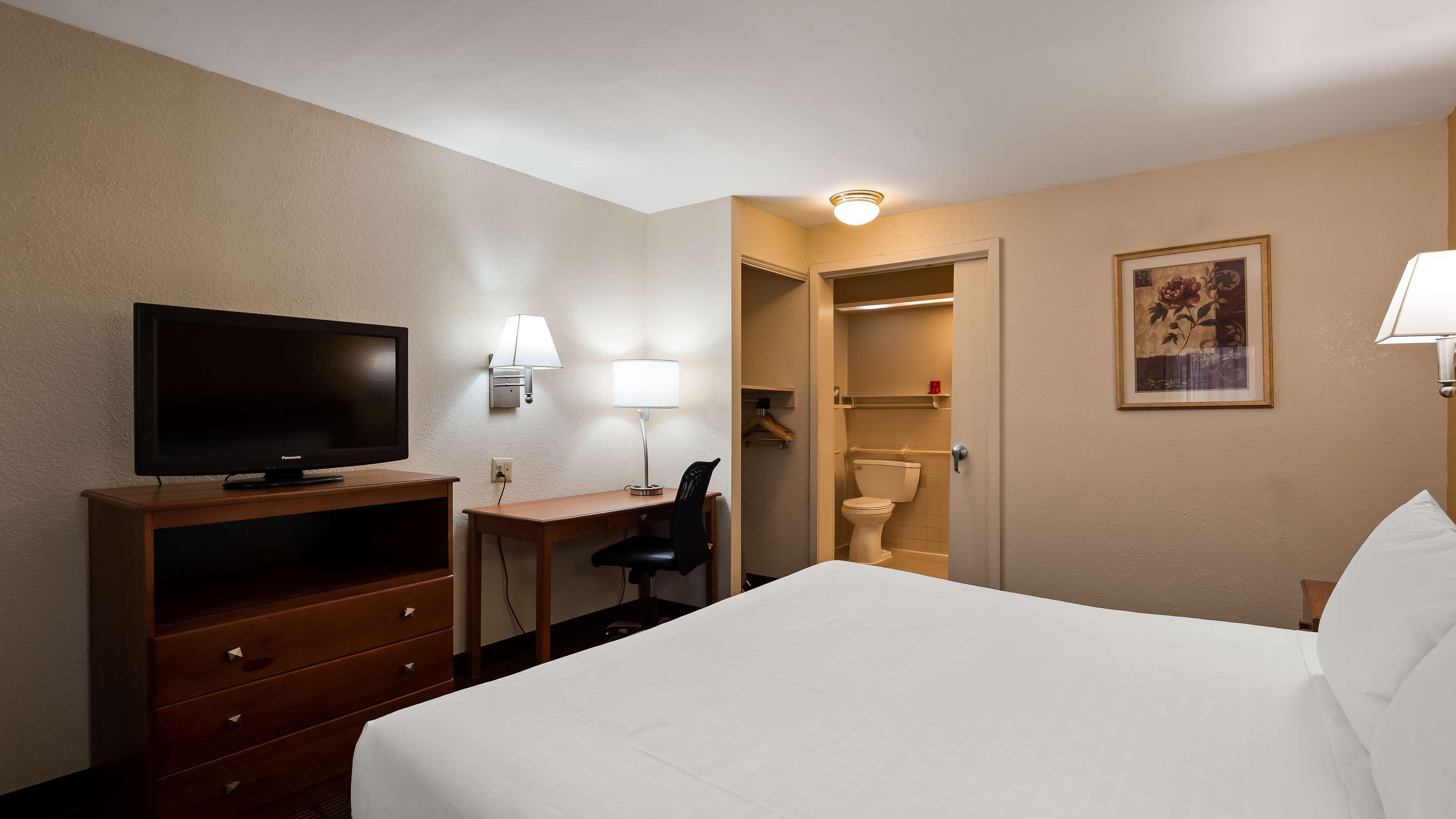 SureStay Hotel by Best Western East Brunswick Exterior foto
