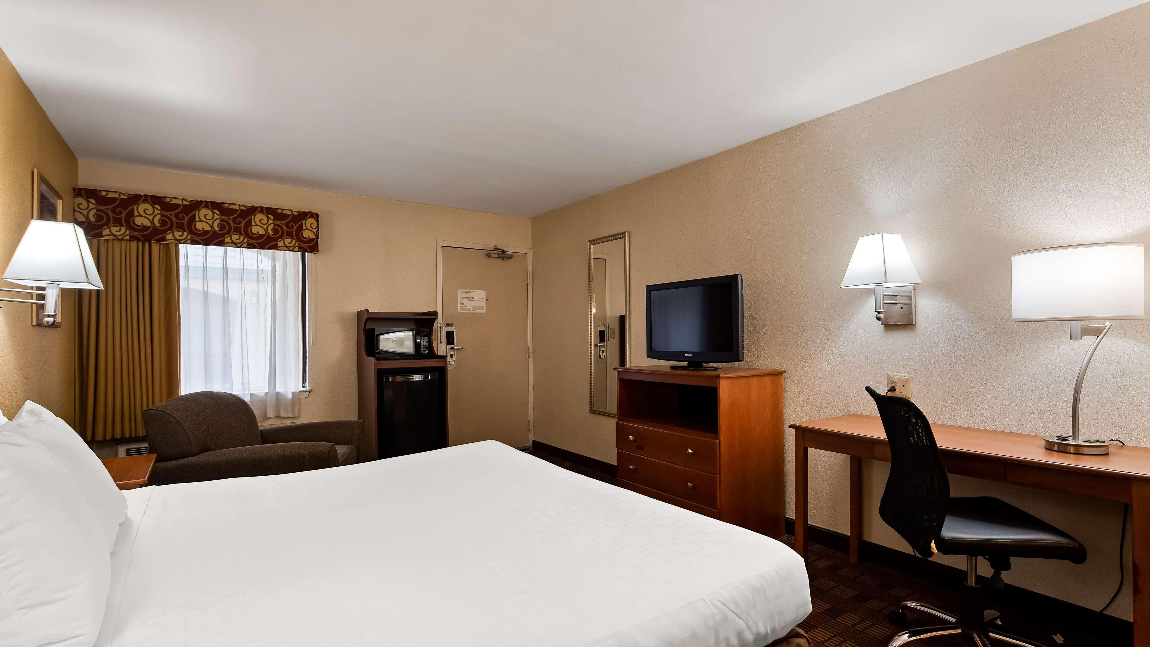 SureStay Hotel by Best Western East Brunswick Exterior foto